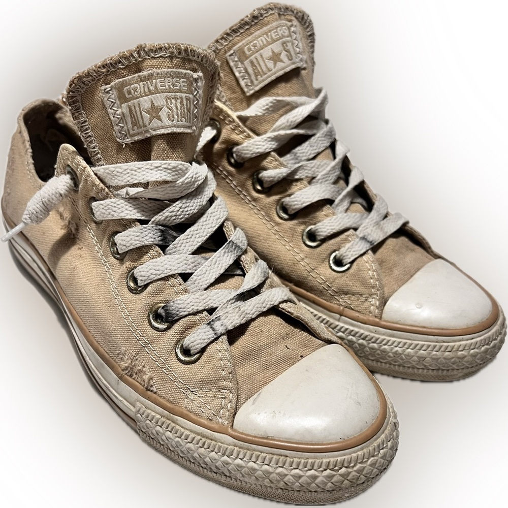 Converse Chuck Taylor All Star Canvas in Ivory